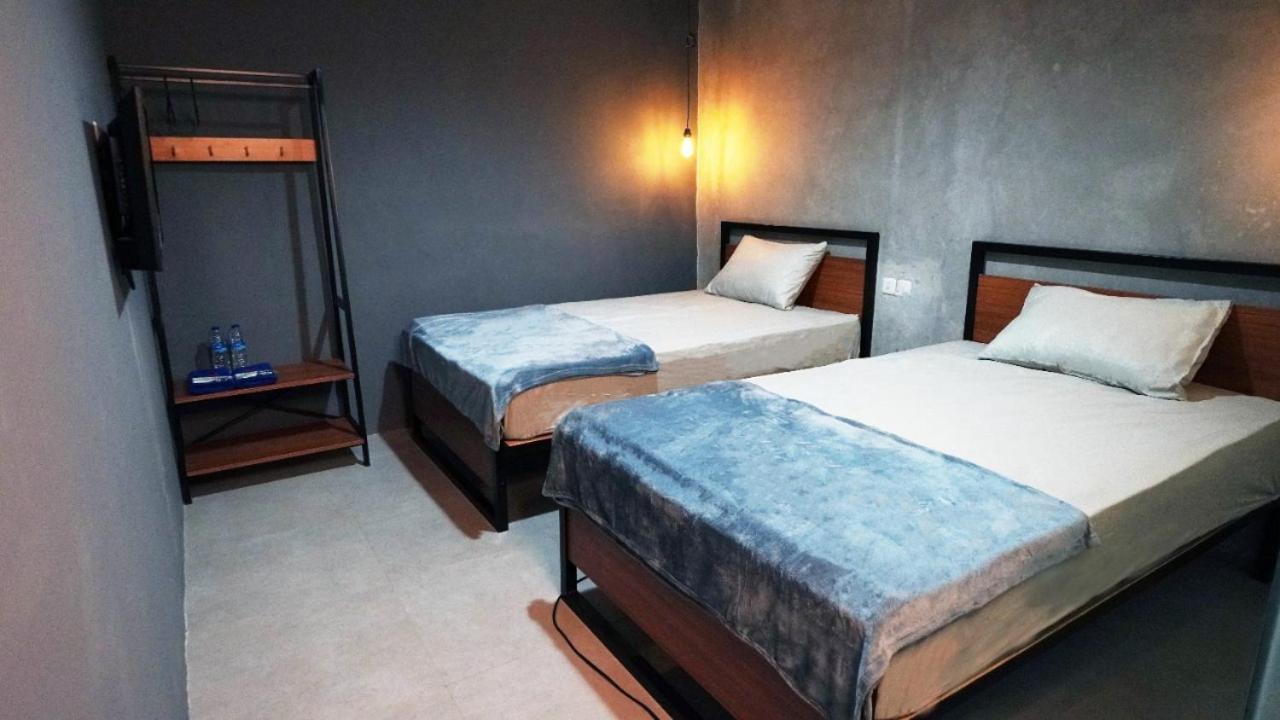 Hostel 18 Pasangan Butuh Surat Nikah Bandung Esterno foto